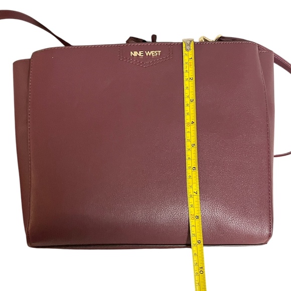Nine West Burgundy Purse / Hand Bag - Picture 2 of 14
